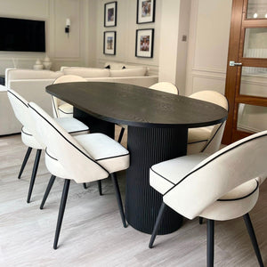 Luna Black Oval Table & Mason Chairs Set