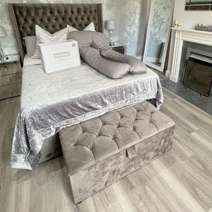 DOLCE BESOKE VELVET STORAGE BOX/OTTOMAN